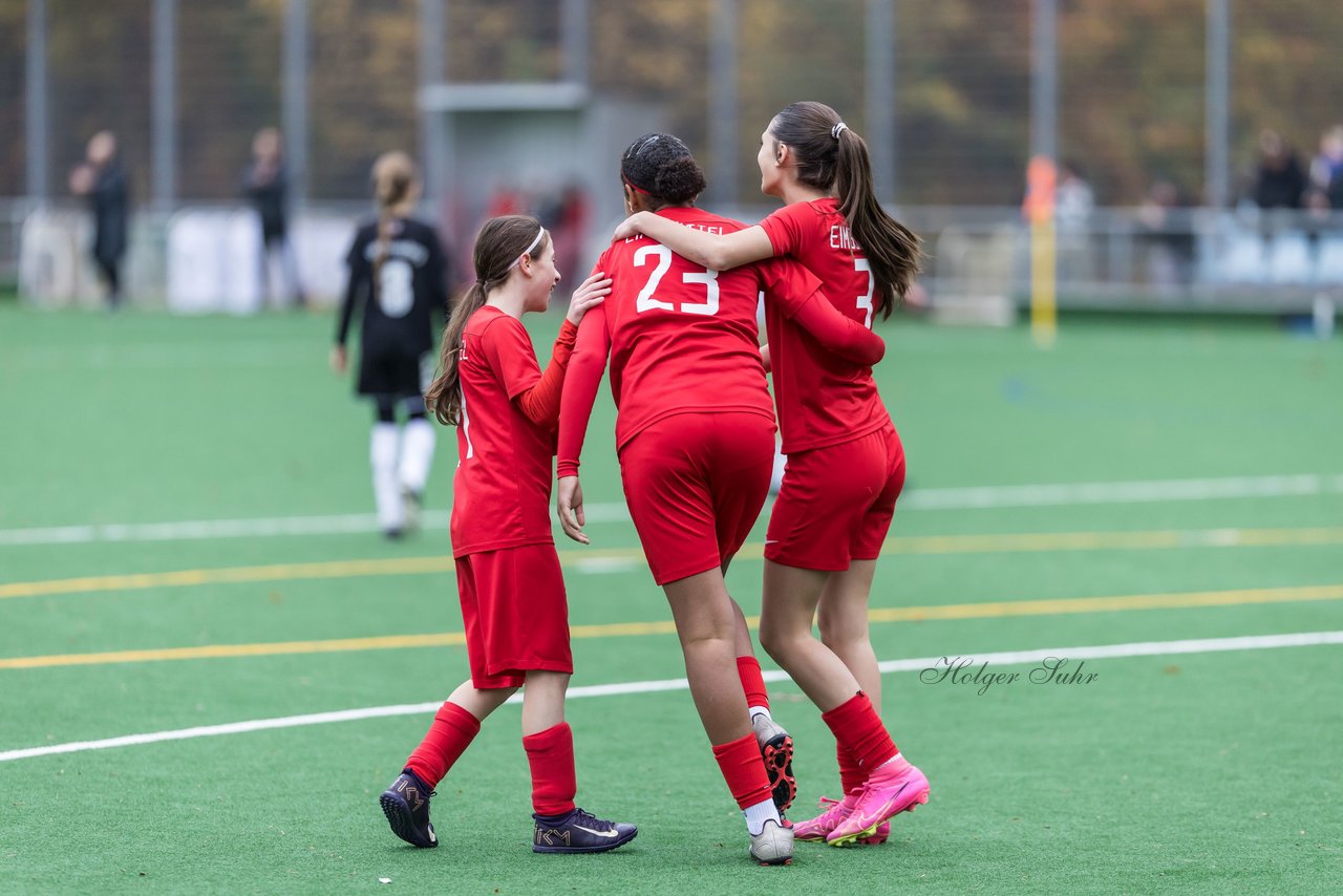 Bild 351 - wCJ VfL Pinneberg - Eimsbuettler TV : Ergebnis: 0:3